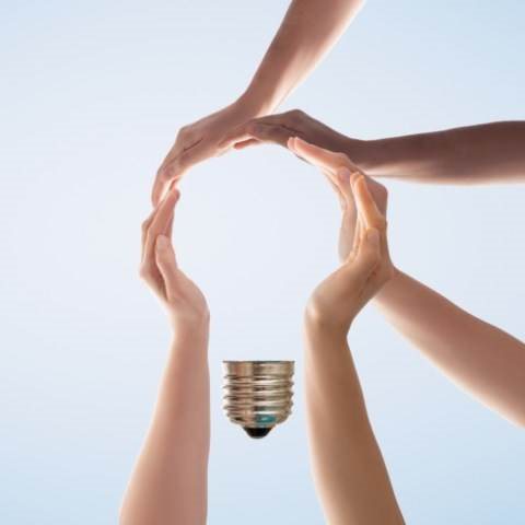 Εξουσιοδοτημένοι Συνεργάτες